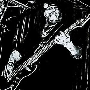 Meet your Posher, Zeus